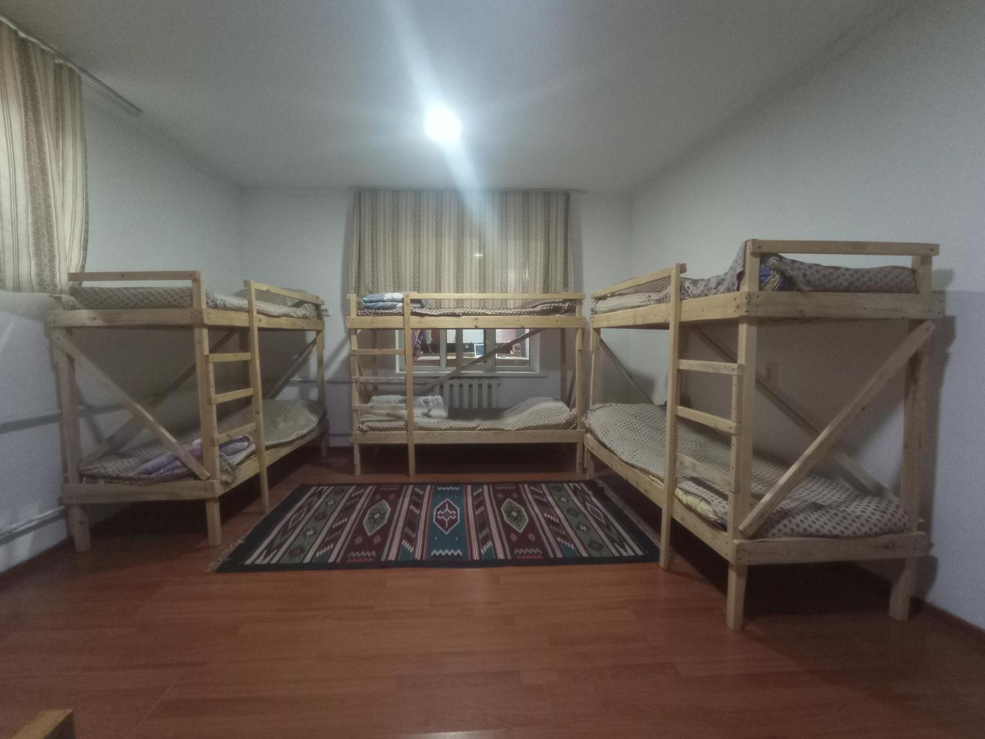 Kgb Home Hostel Μπισκέκ Εξωτερικό φωτογραφία