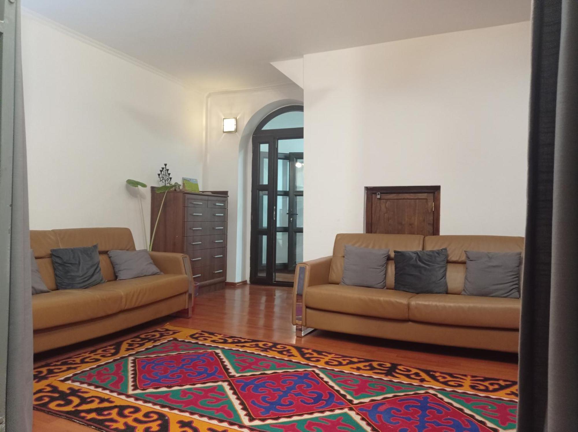 Kgb Home Hostel Μπισκέκ Εξωτερικό φωτογραφία